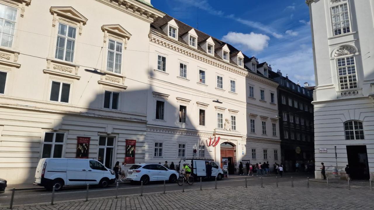 Elegance Studios Wien Exterior photo